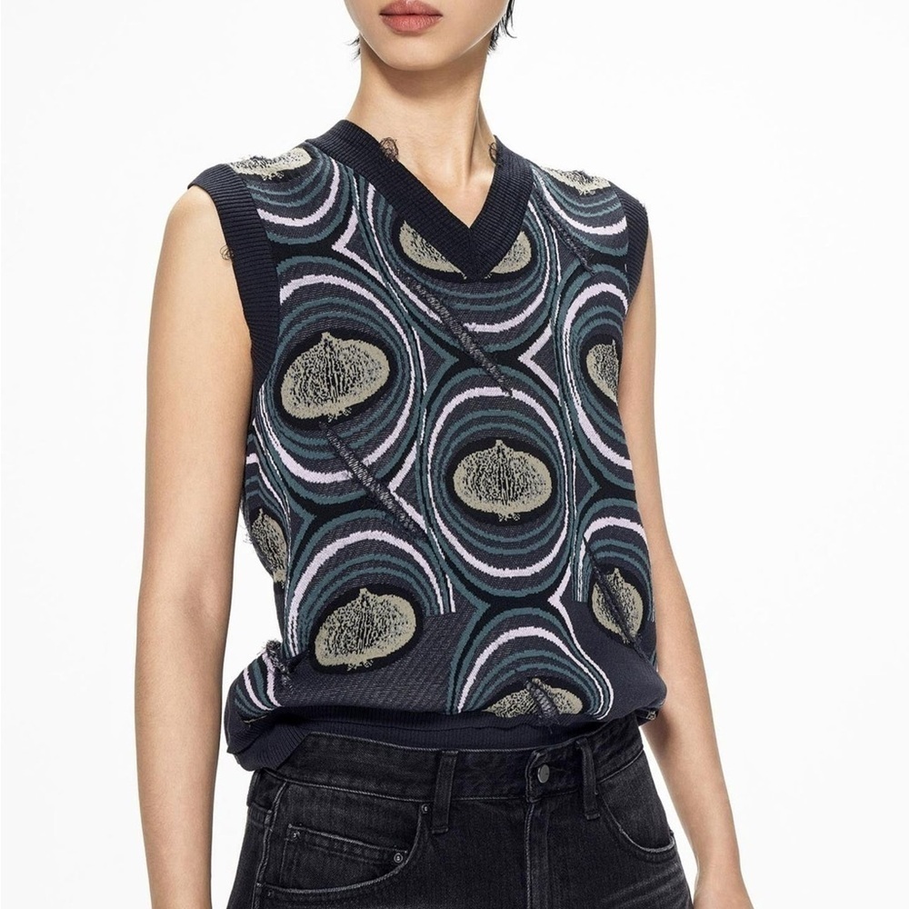 JNBY V-Neck Onion Print Sleeveless Knit Vest XL